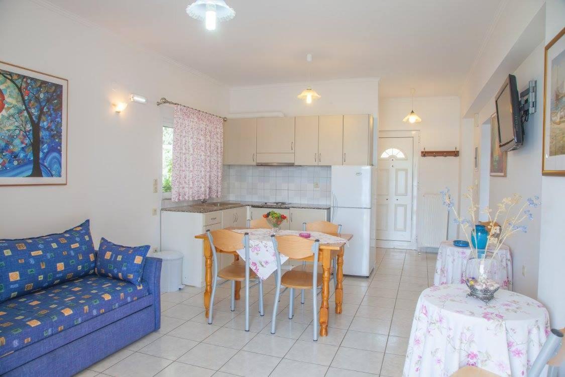 Dimosthenis Apartments Nydri (Lefkada) Zewnętrze zdjęcie
